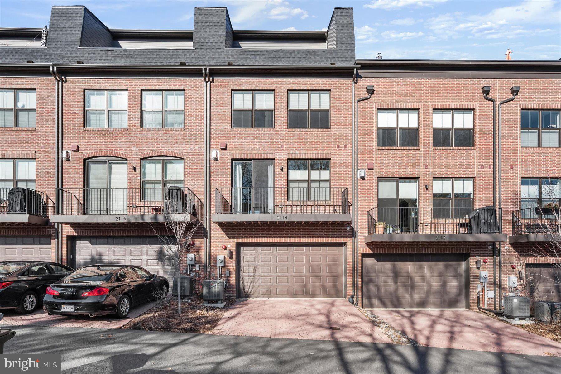 COURTHOUSE - Residential