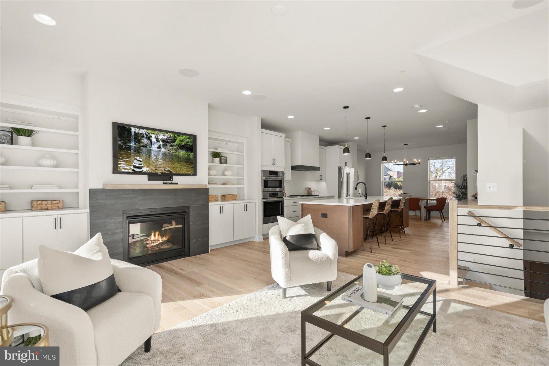 COURTHOUSE - Residential