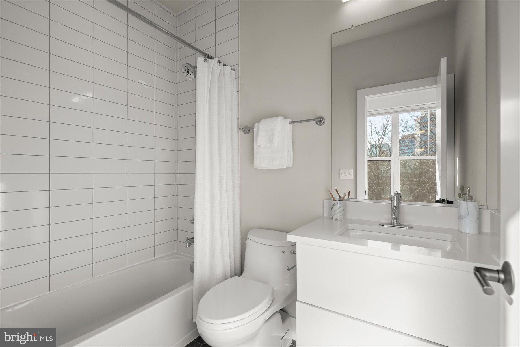 COURTHOUSE - Residential