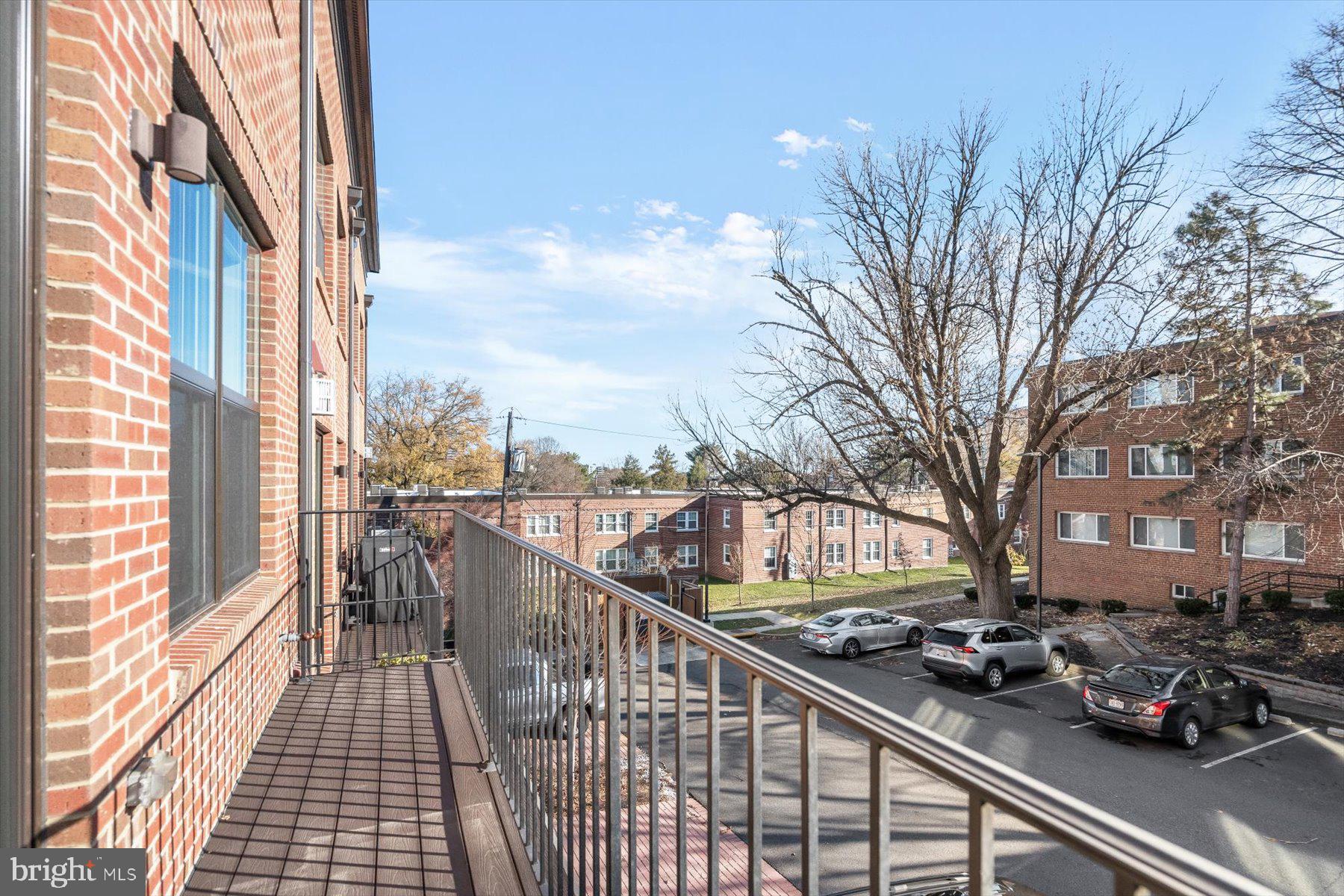 COURTHOUSE - Residential