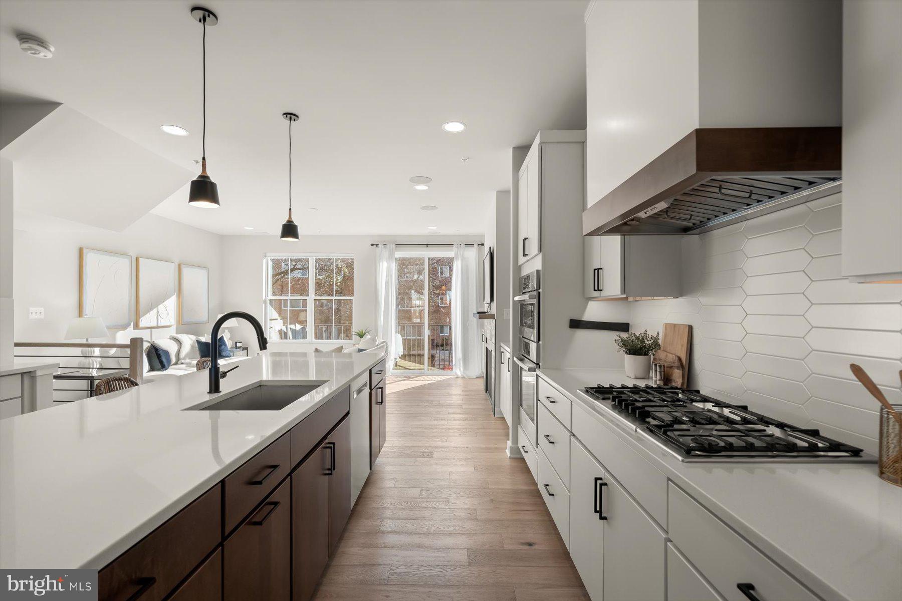 COURTHOUSE - Residential