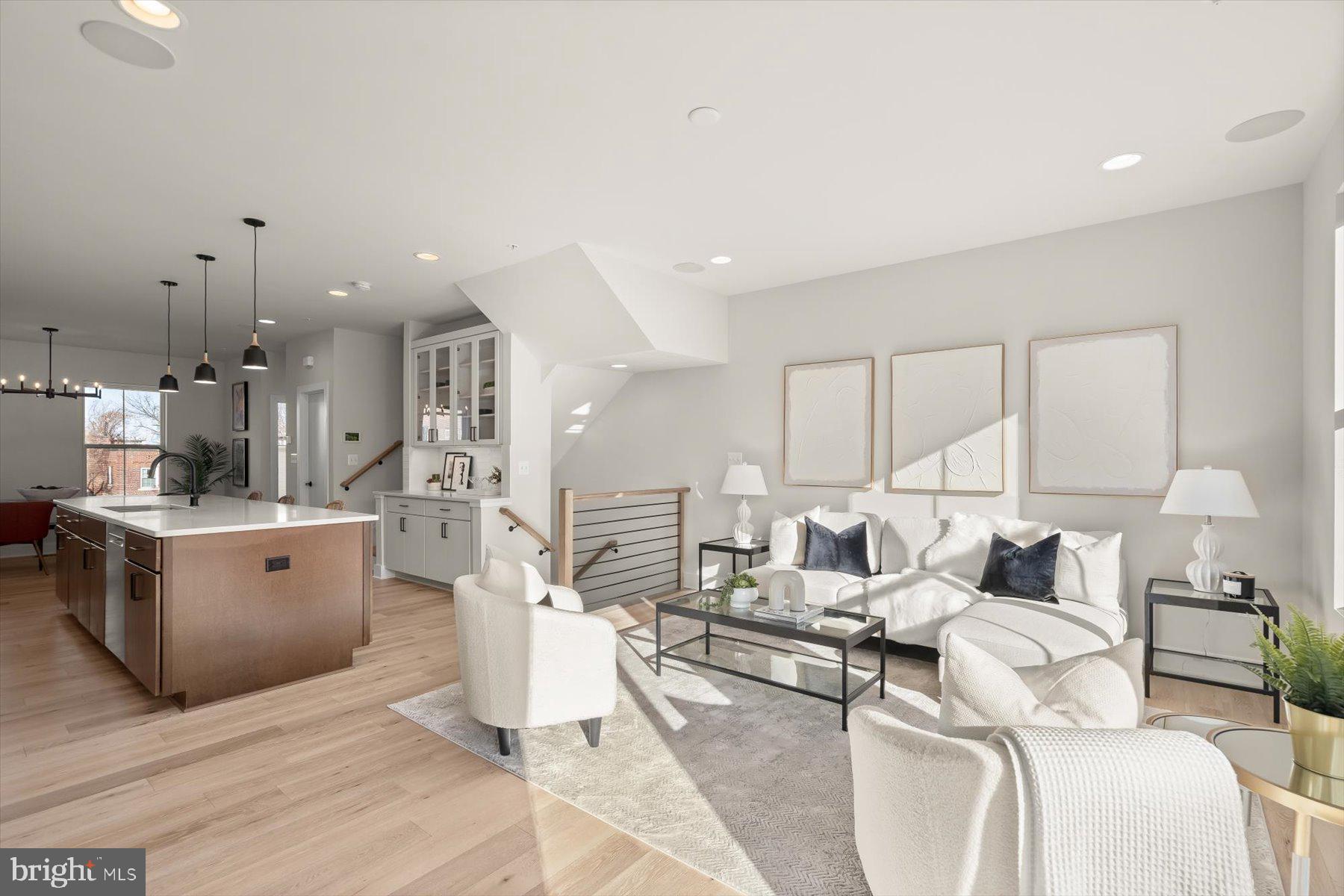 COURTHOUSE - Residential