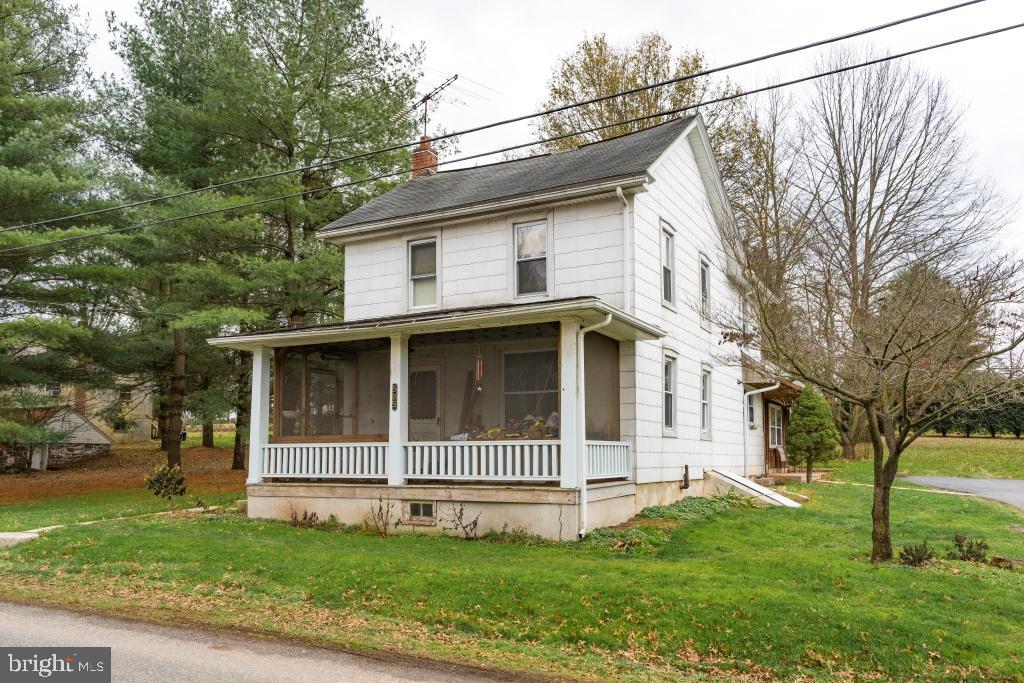 BRECKNOCK TOWNSHIP - Farm