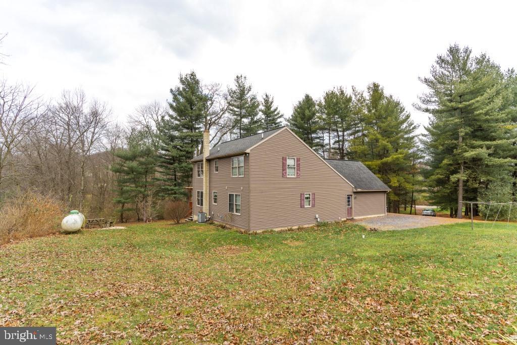 BRECKNOCK TOWNSHIP - Farm