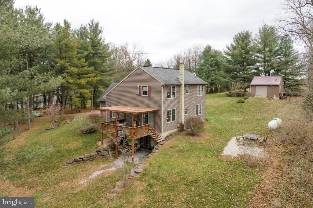 BRECKNOCK TOWNSHIP - Farm