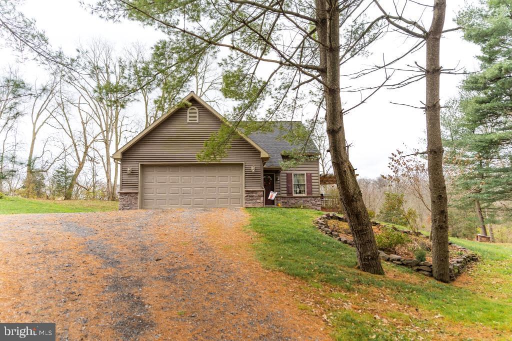 BRECKNOCK TOWNSHIP - Farm