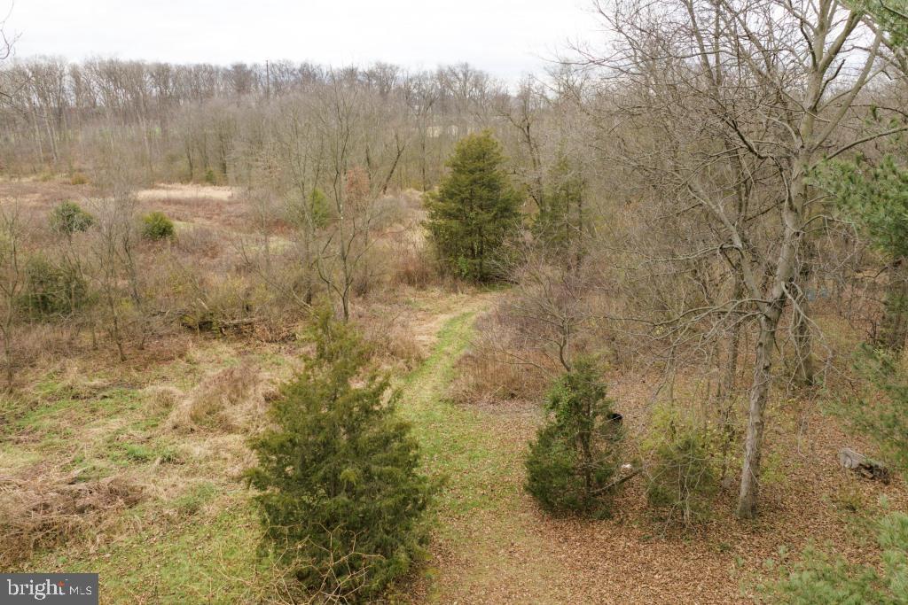 BRECKNOCK TOWNSHIP - Farm