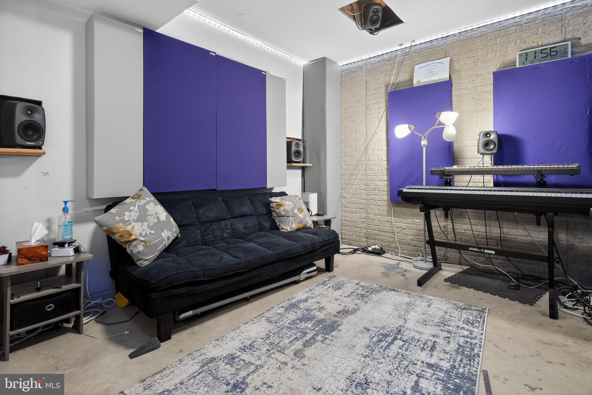SPRINGS WAY - Residential