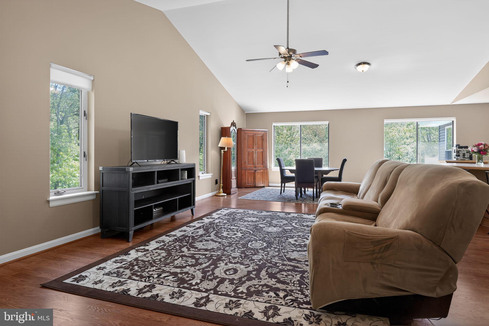 SPRINGS WAY - Residential