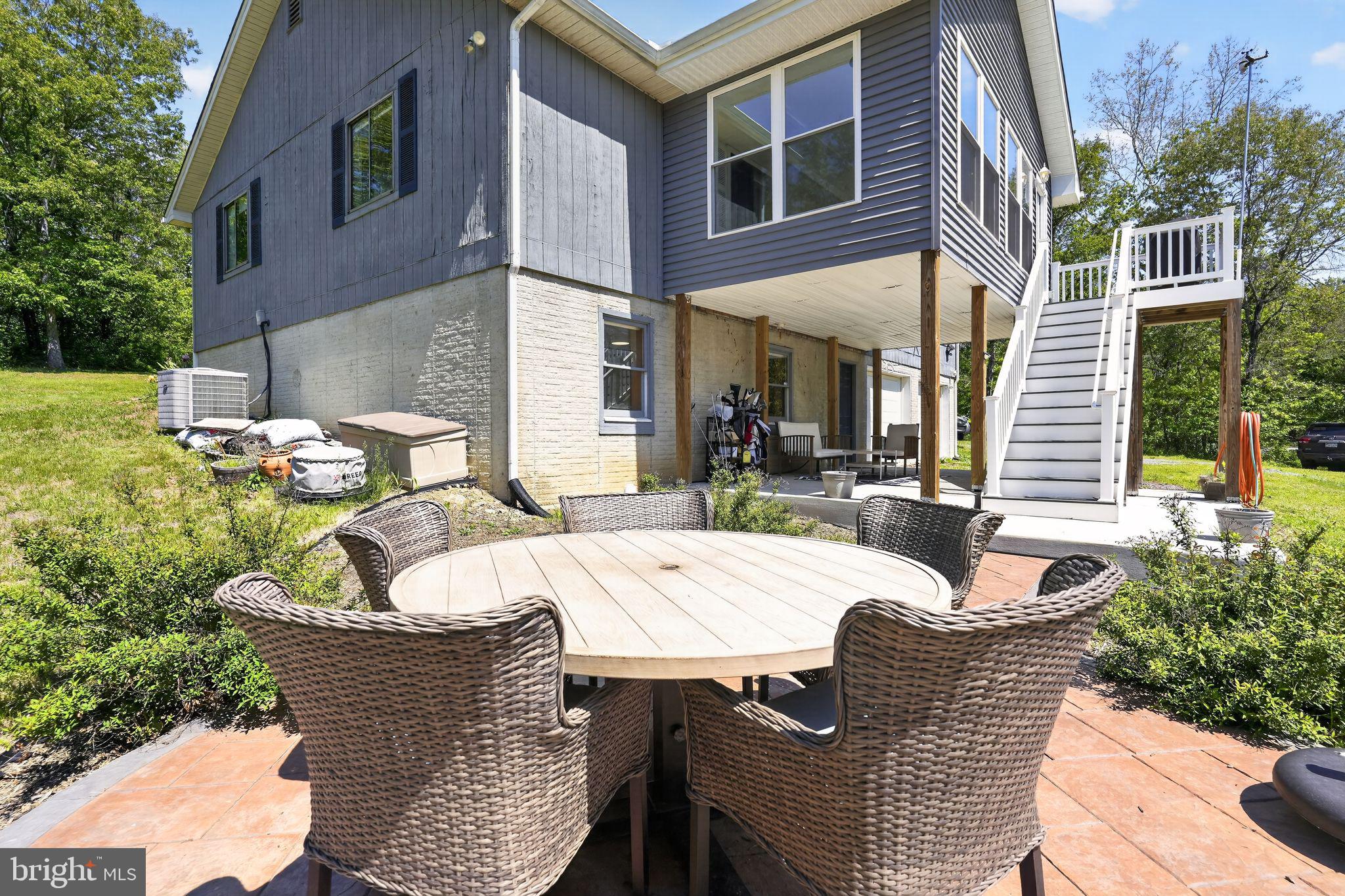 SPRINGS WAY - Residential