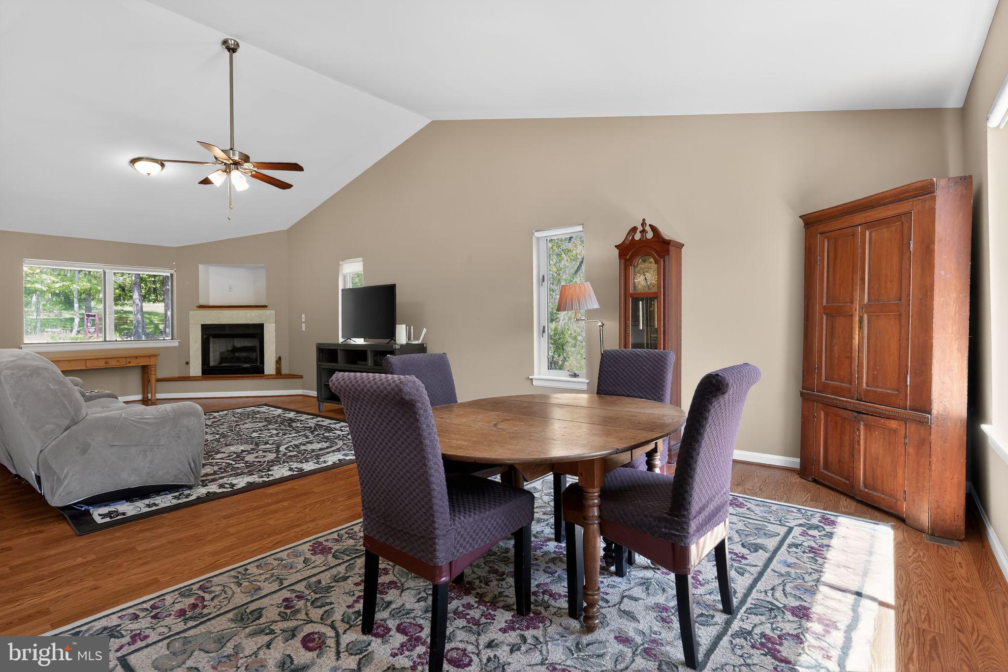 SPRINGS WAY - Residential