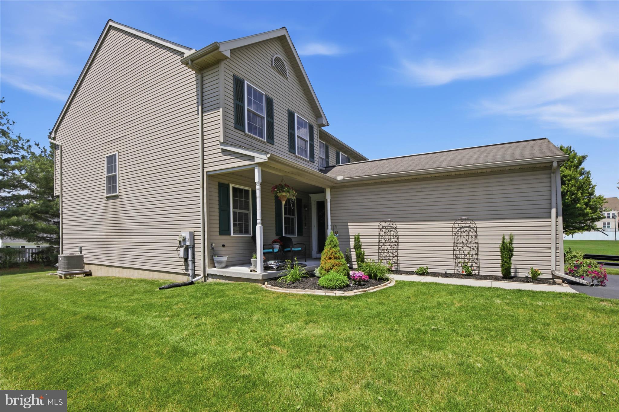 596 WOOD DUCK DRIVE