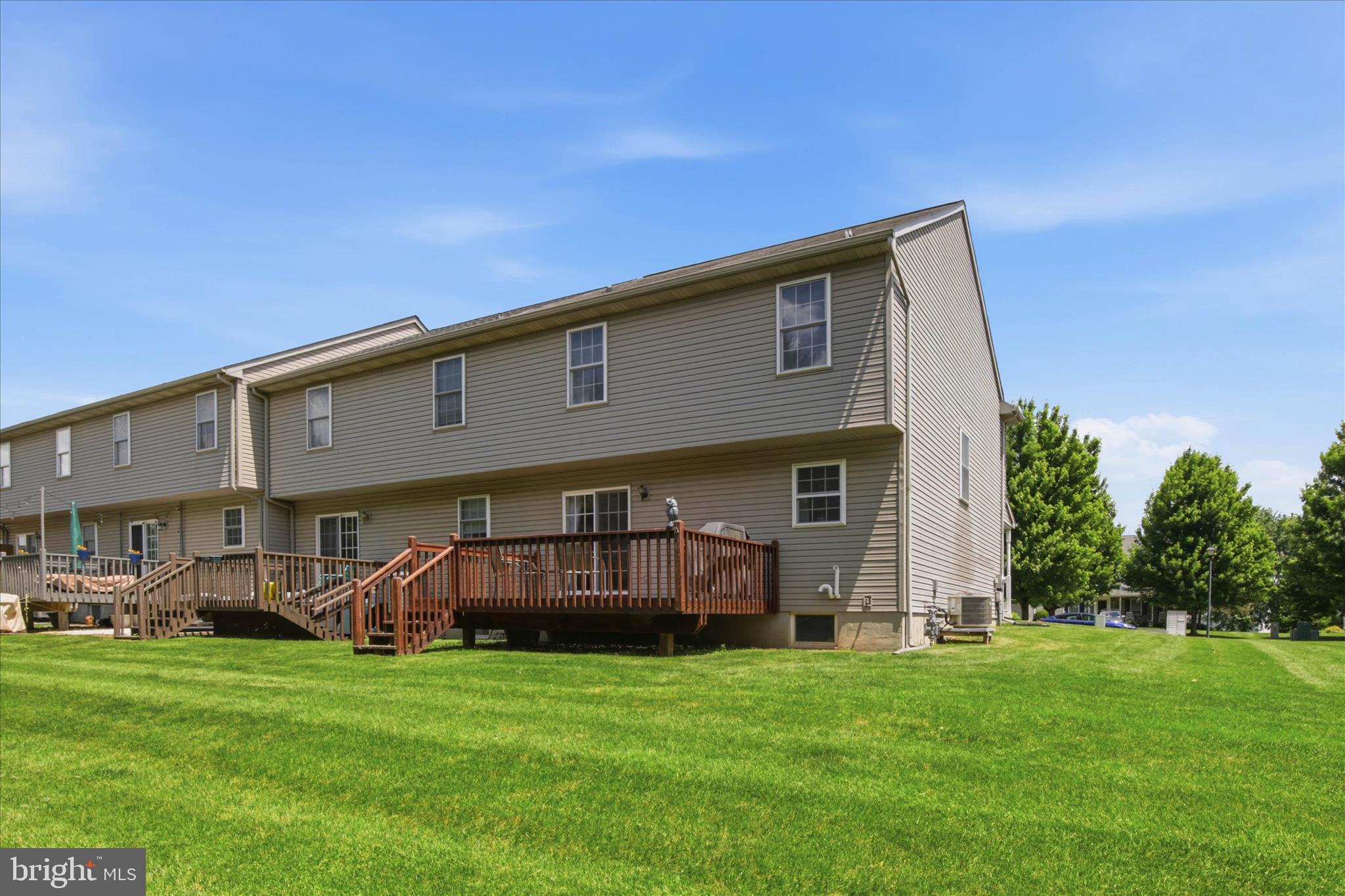 MALLARD PONDS - Residential