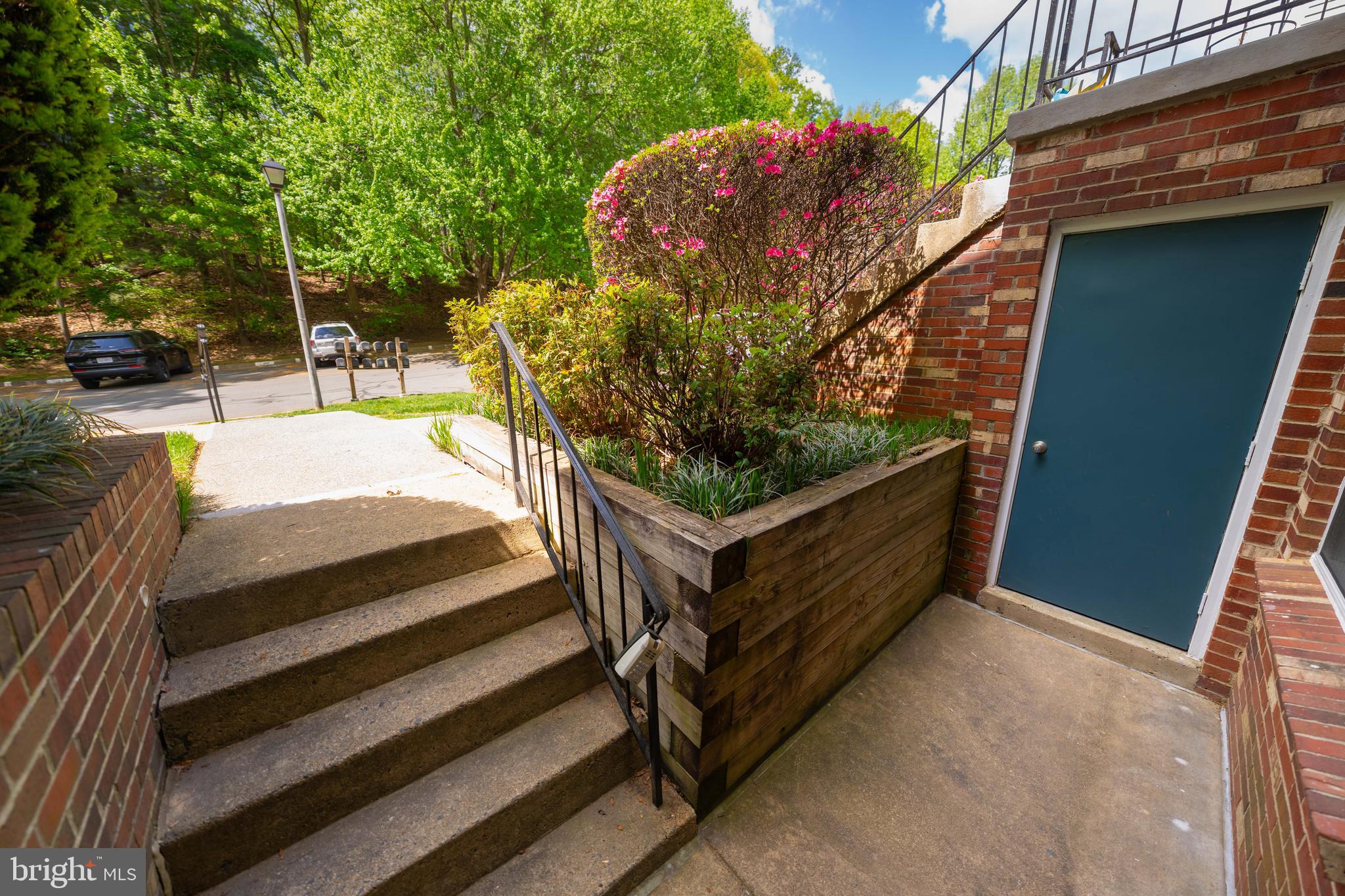 WOODWALK - Residential