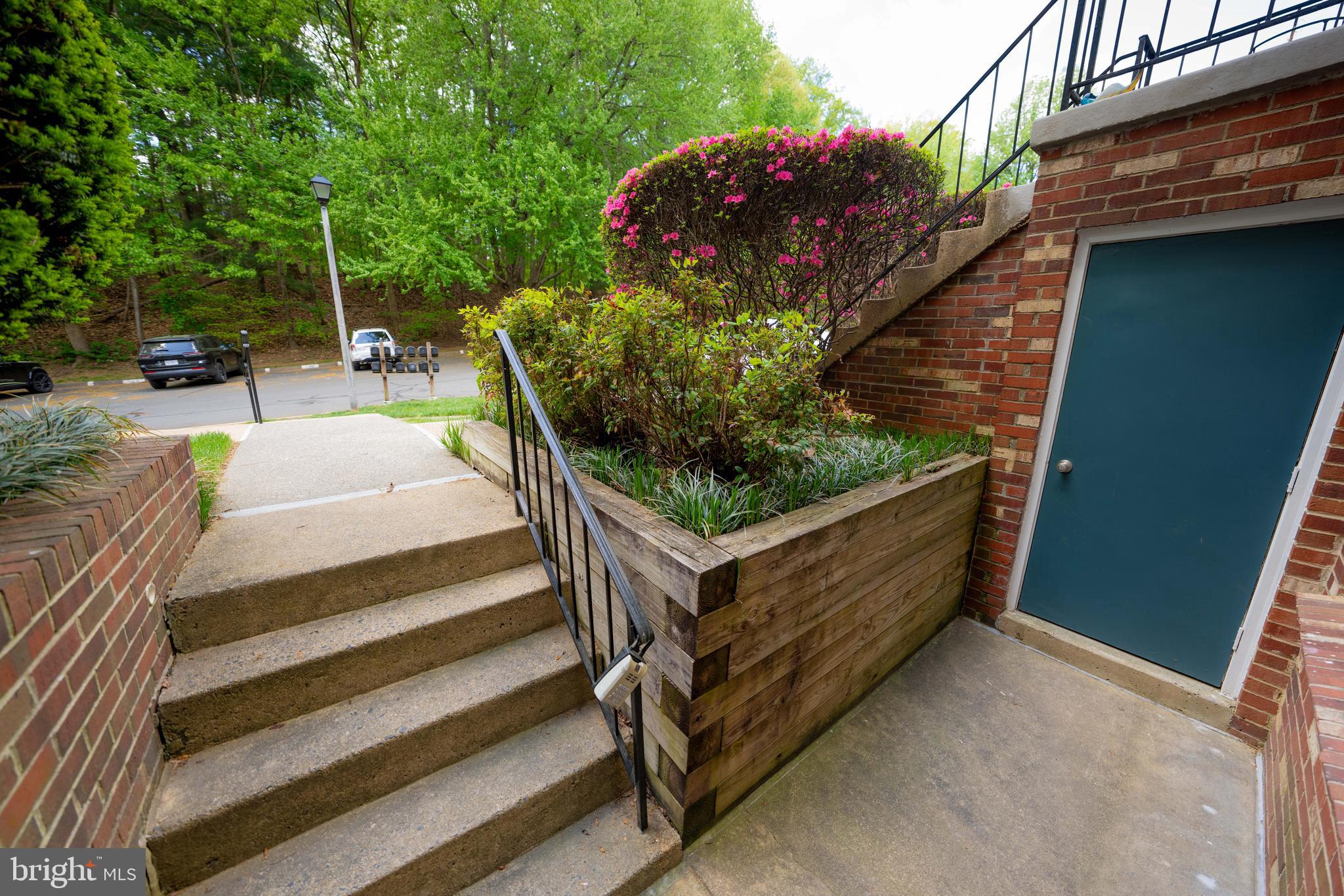 WOODWALK - Residential