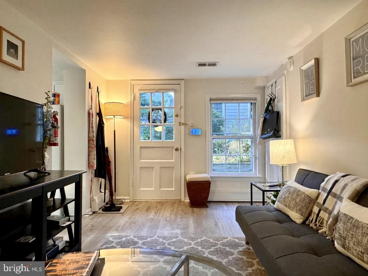 BROOKDALE - Residential