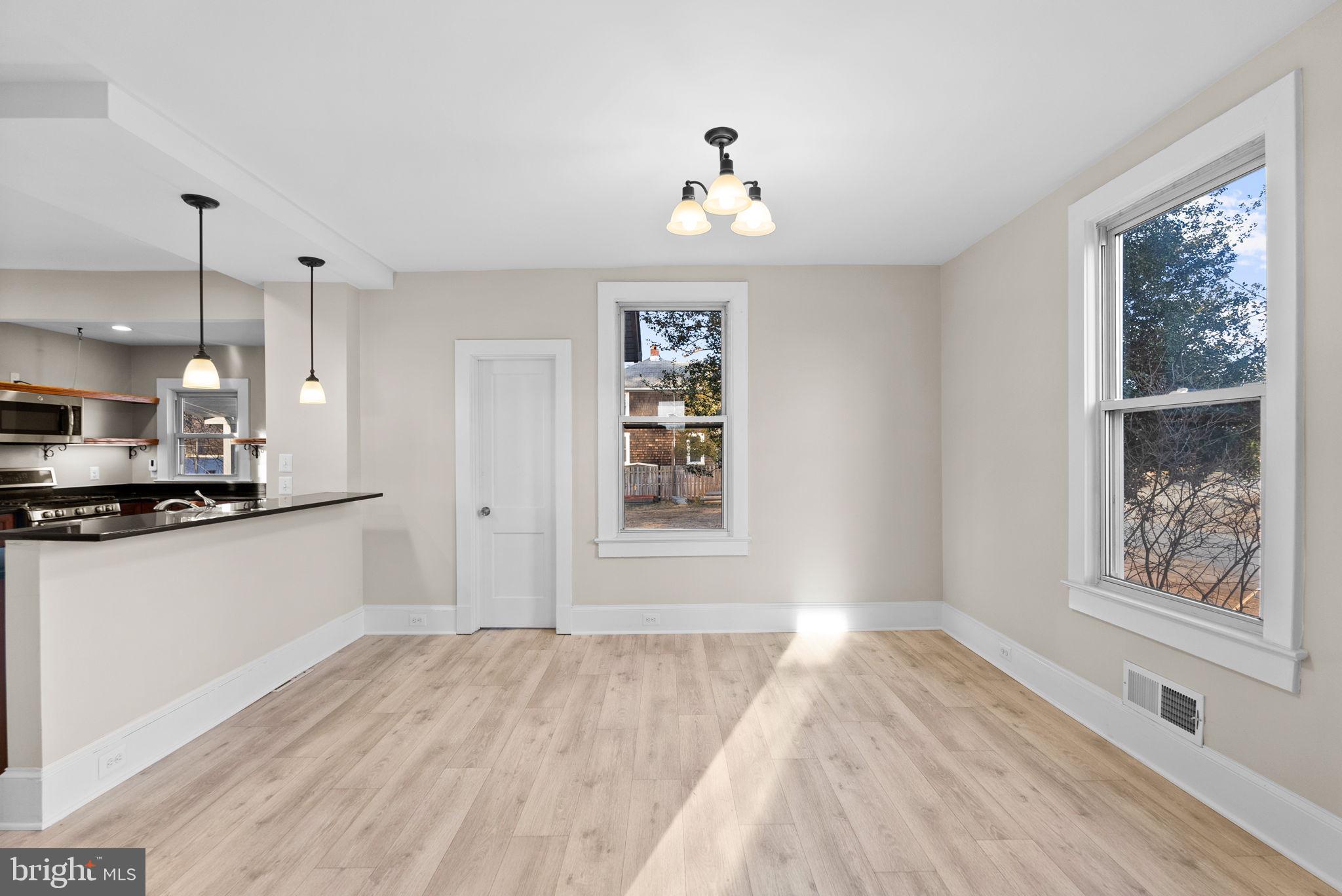 10512 WARFIELD STREET