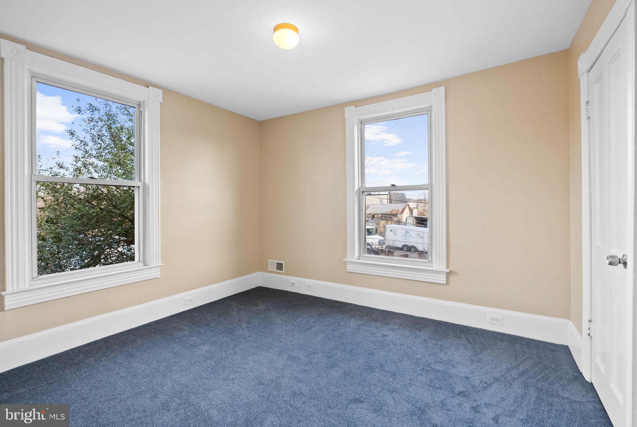 WARNERS ADDITION TO KENSINGTON - Residential Lease