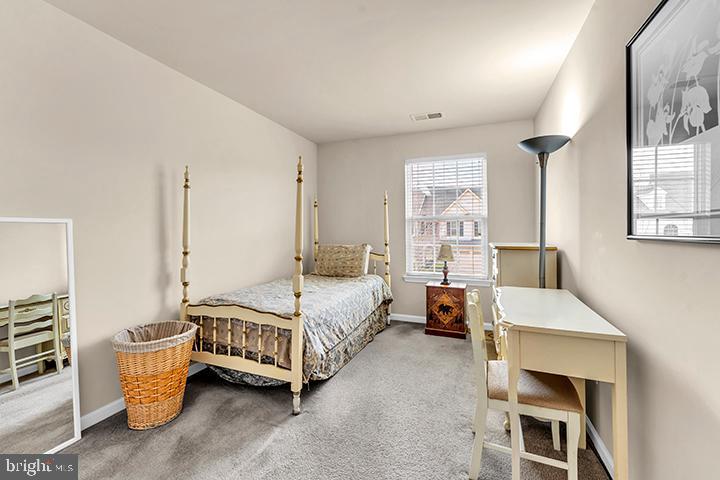 COURTYARDS AT WAVERLY WOODS - Residential