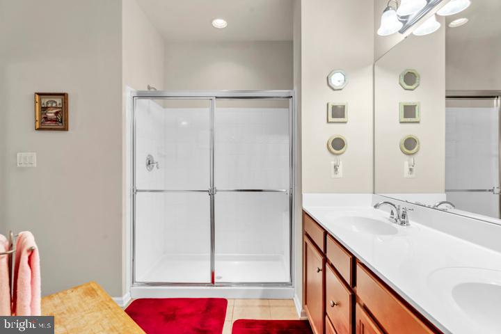 COURTYARDS AT WAVERLY WOODS - Residential