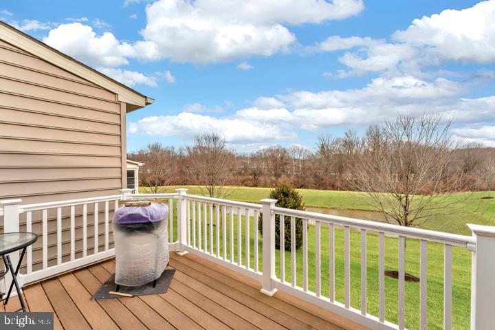 COURTYARDS AT WAVERLY WOODS - Residential