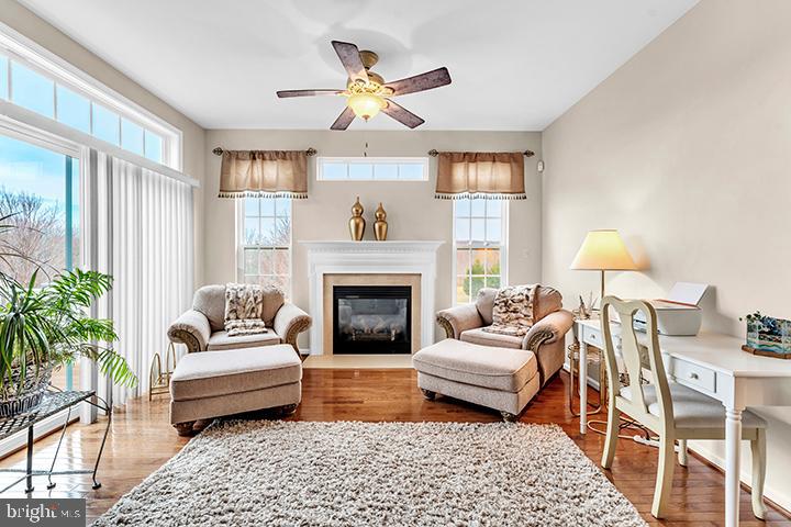 COURTYARDS AT WAVERLY WOODS - Residential