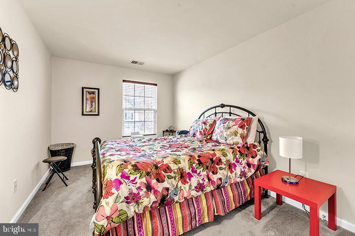 COURTYARDS AT WAVERLY WOODS - Residential