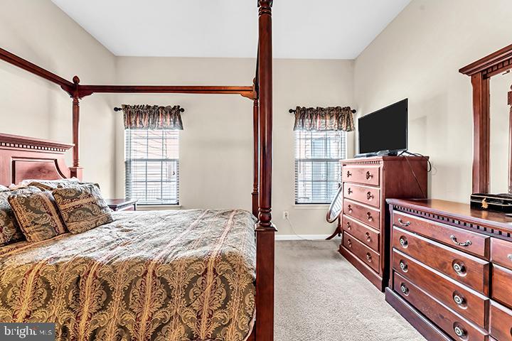 COURTYARDS AT WAVERLY WOODS - Residential