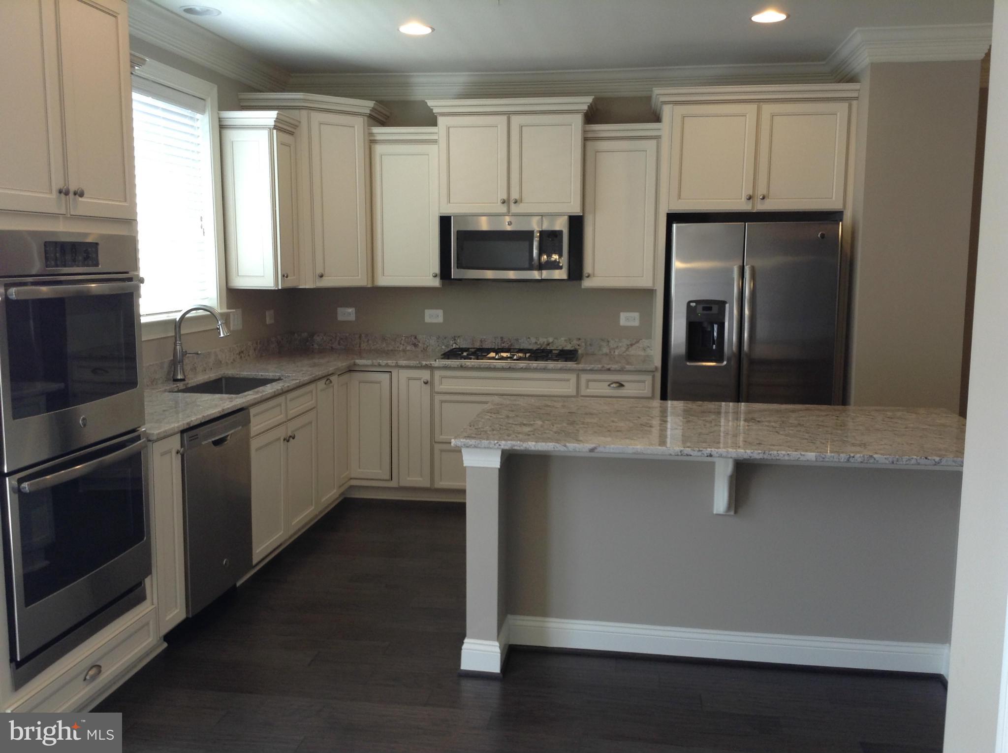 CANFIELD VILLAGE - Residential Lease