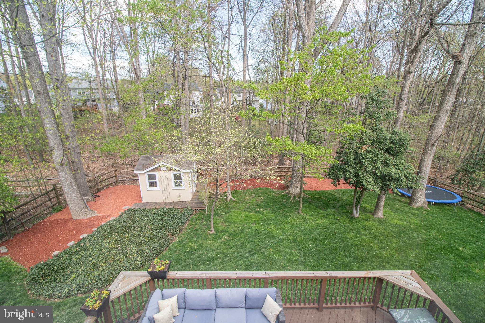 LAKE RIDGE - Residential