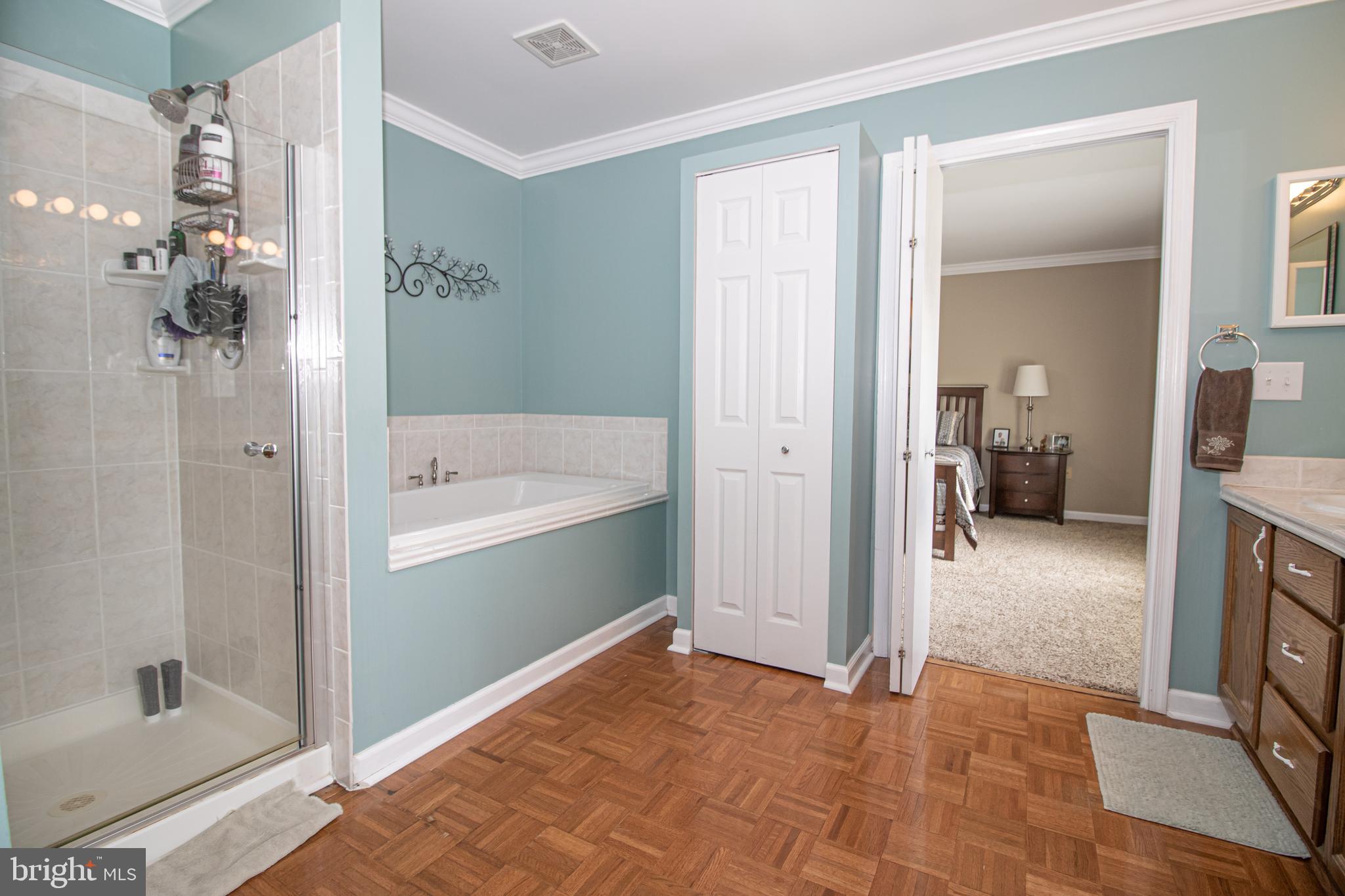 LAKE RIDGE - Residential