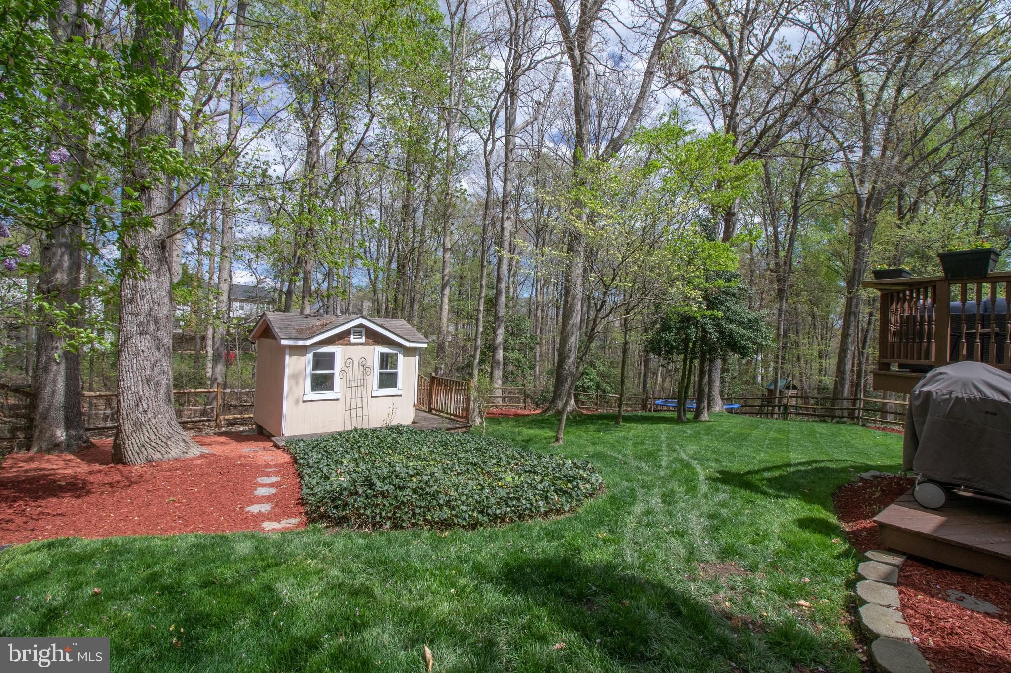 LAKE RIDGE - Residential