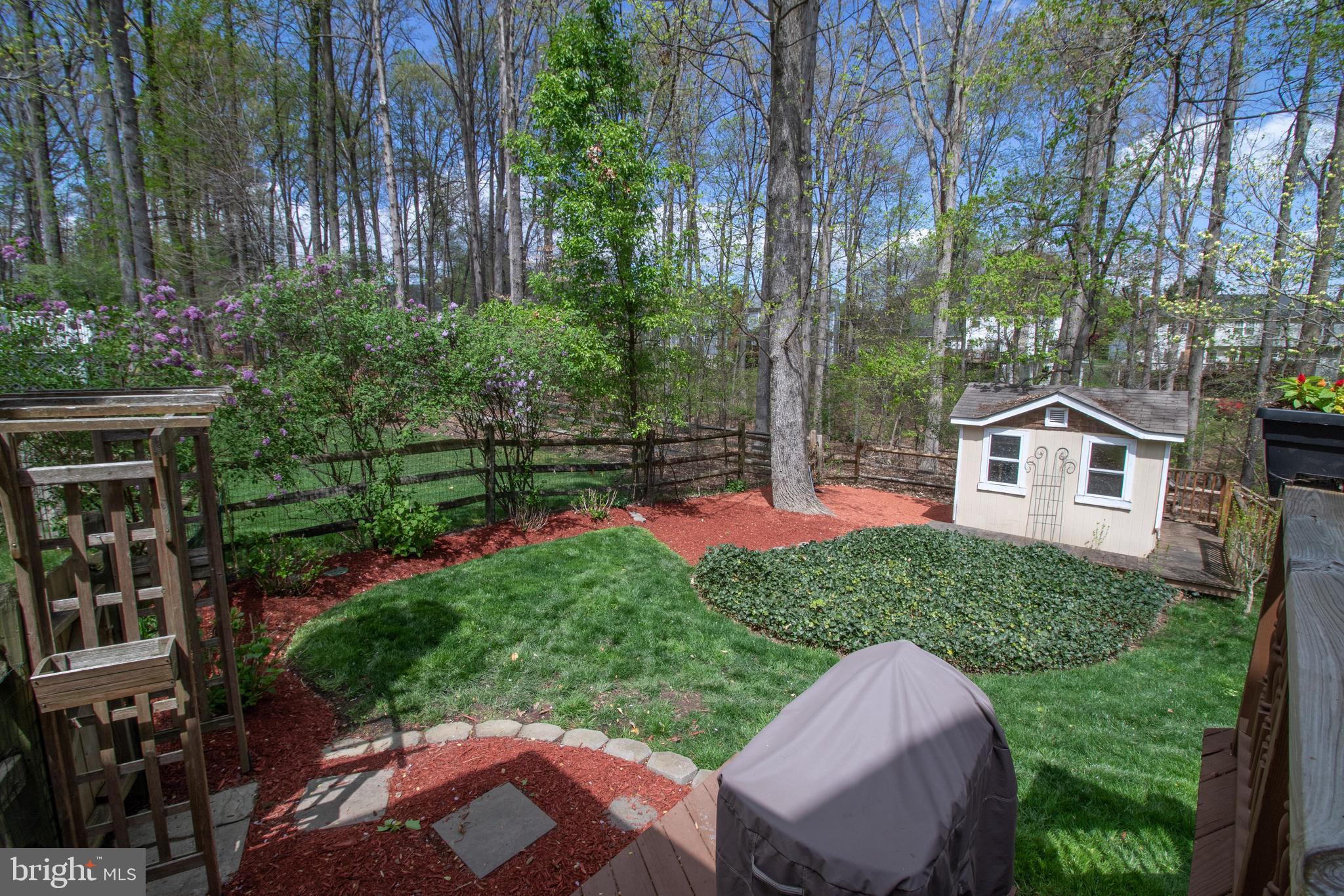 LAKE RIDGE - Residential