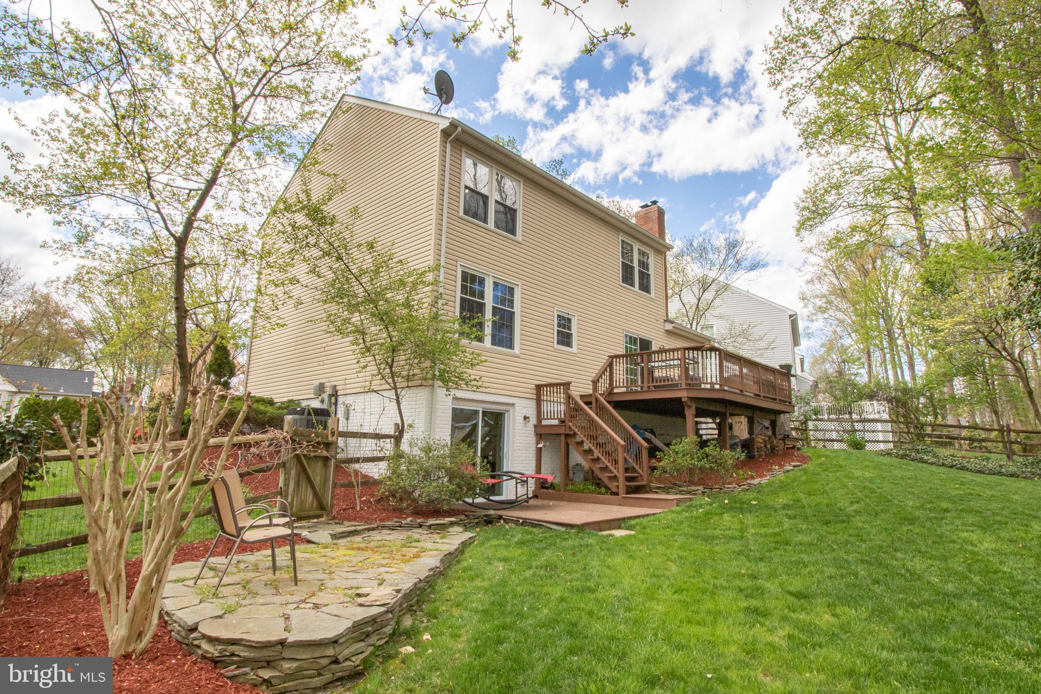 LAKE RIDGE - Residential