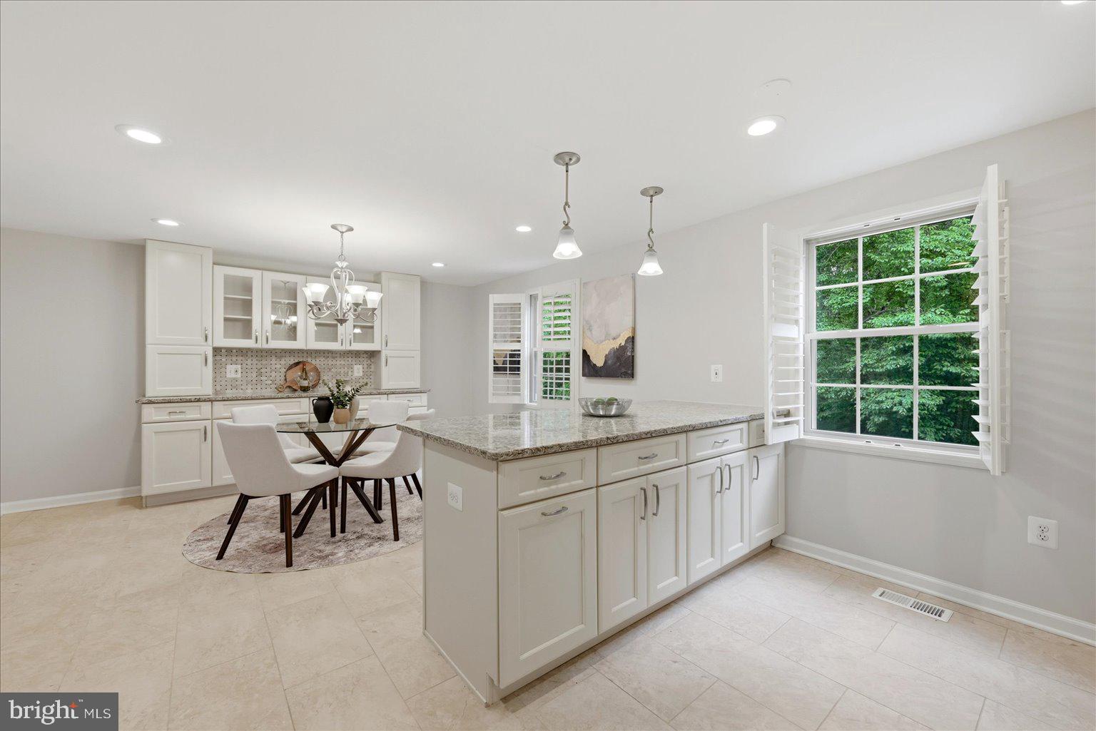 9425 CANDLEBERRY COURT