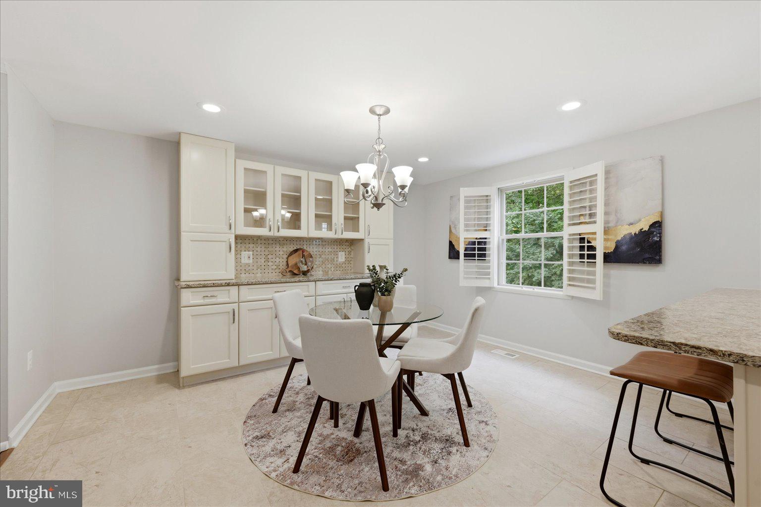 9425 CANDLEBERRY COURT