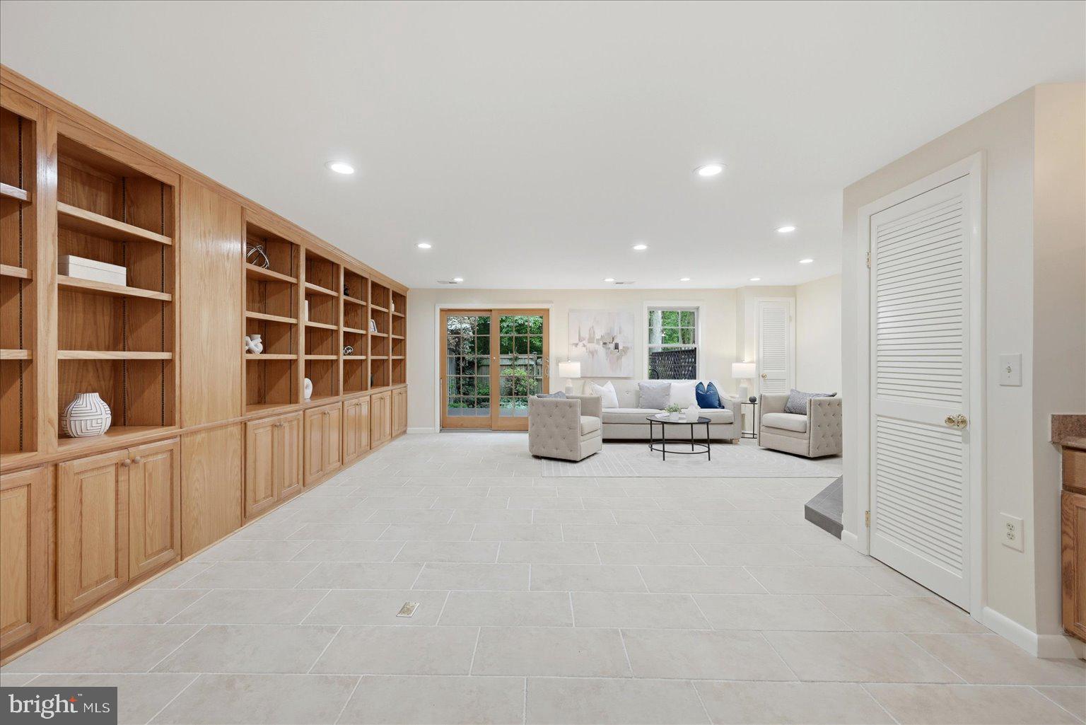 CARDINAL GLEN - Residential