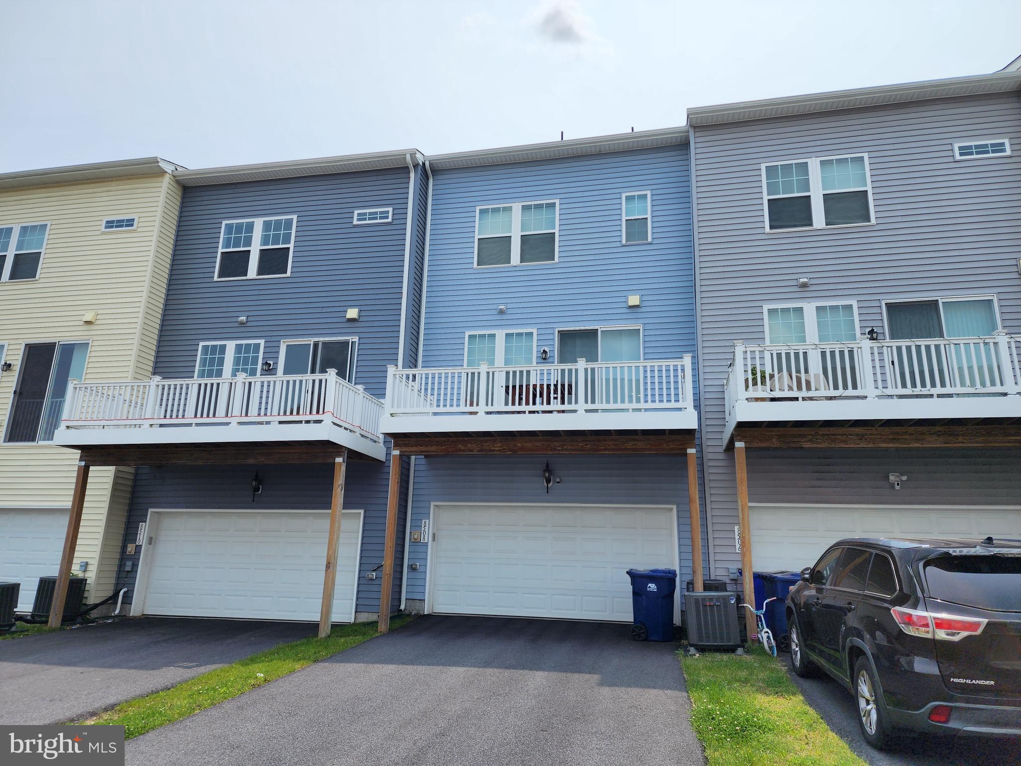 TALLYN RIDGE - Residential