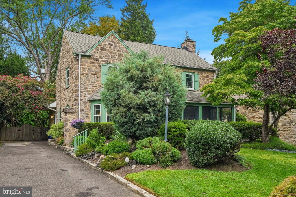 Photo of 625 Foxcroft Road, ELKINS PARK, PA 19027 (MLS # PAMC2193352)