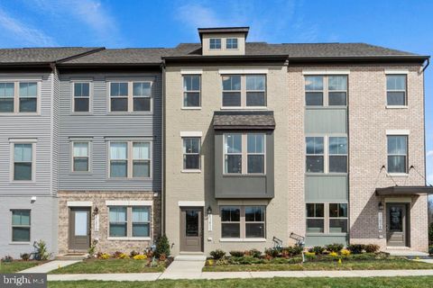 Townhouse For Sale - 12533 Terrabrooke Avenue<br/> BRANDYWINE, MD 20613