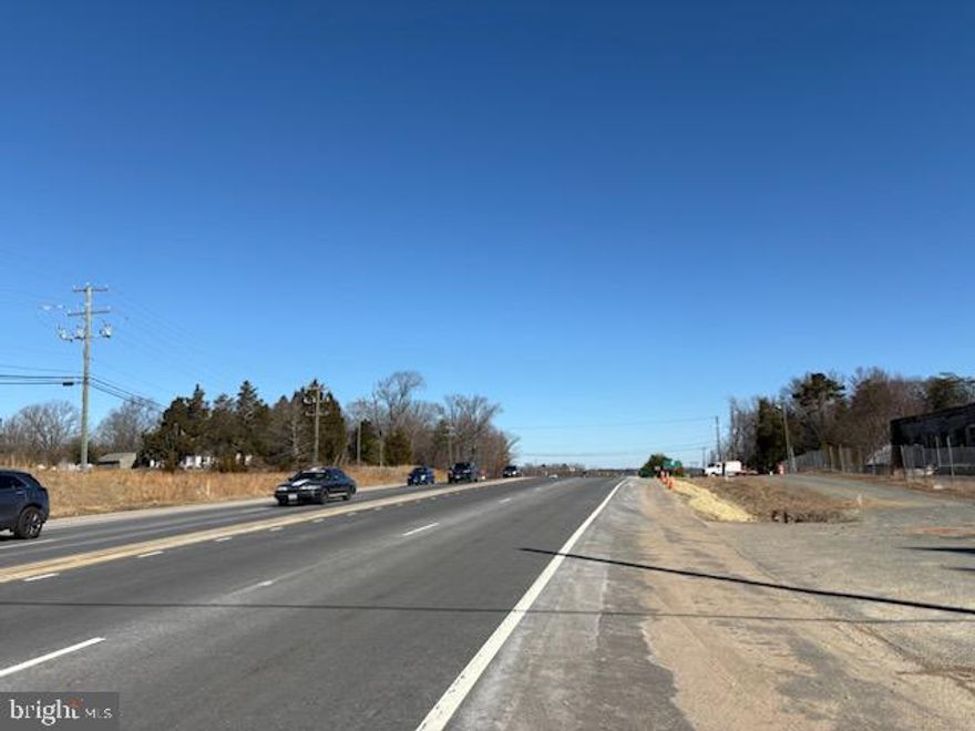 This is a really nice site with excellent frontage and mostly level topography.  Zoned B-2, which affords a wide array of development options and land uses.   Nice retail orientation, just south of Centerpoint Parkway access to I-95 and the new WaWa Station @ 28,000 AADT.