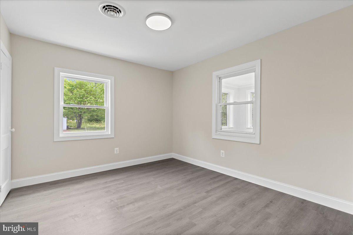 LONG VIEW - Residential