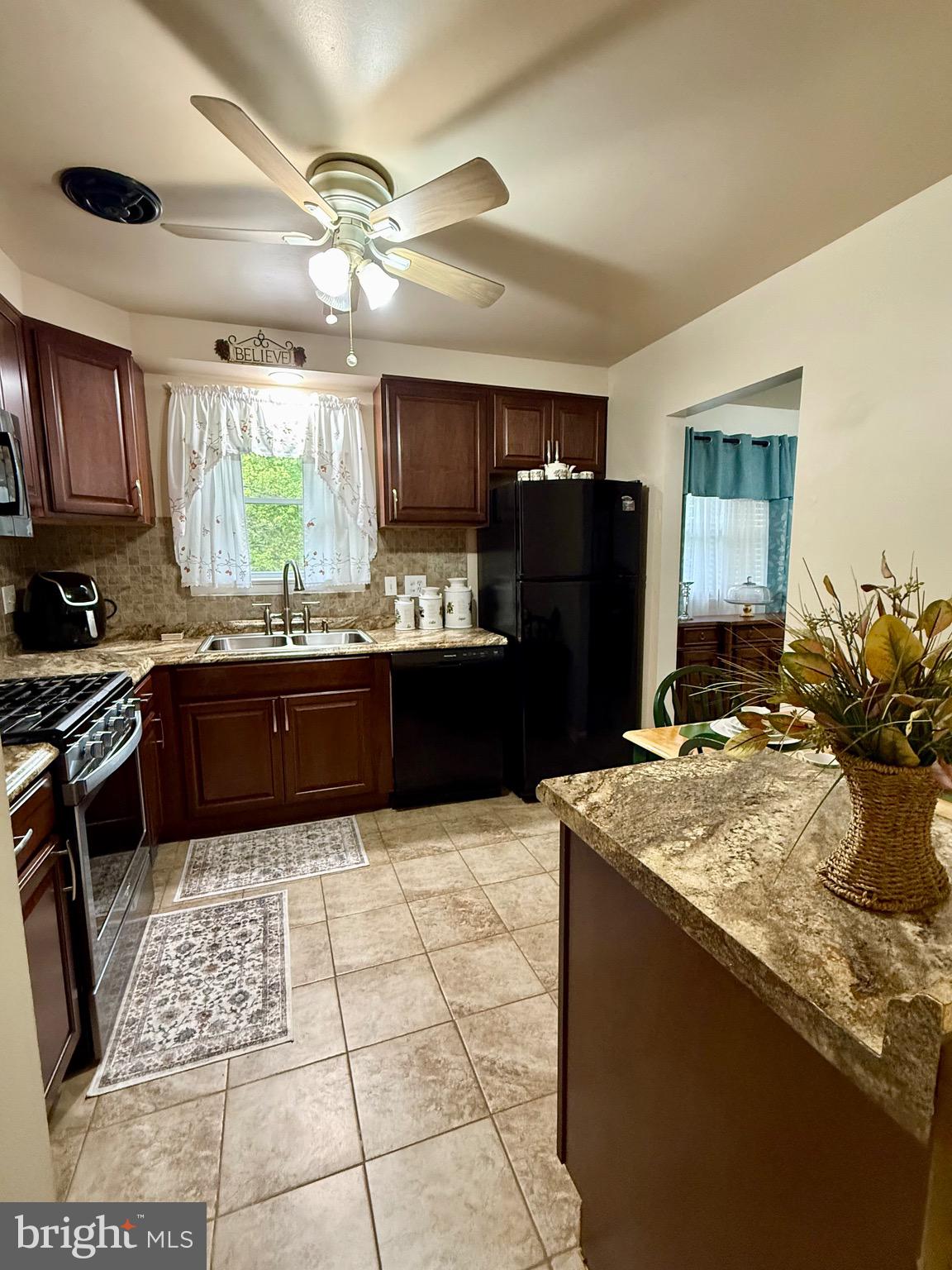 CALTOR MANOR - Residential