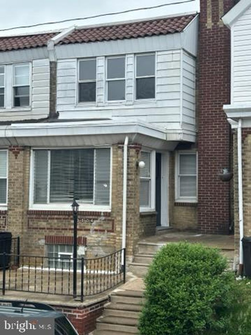 Attention: Price Adjustment!
Charming interior Row/Townhouse in desirable MAYFAIR (WEST) section of the city; just minutes away from shopping, banking, transportation, all major routes, and schools. Situated in a beautiful neighborhood on the quiet street, however in the close proximity to all amenities of the city. This property was thoughtfully updated by the Seller before it was putted on the market. The house features: 3 nice-sized bedrooms, excellent specious living room, formal dining room, newly installed fully functional kitchen, finished basement w/laundry area, half-a-bathroom, and a storage space, plenty of closets throughout the house for your storage needs. The property boosts a nice fully enclosed porch, and a fenced-in front patio. Nevertheless, 1-car driveway for off-street parking in the alley behind the building for your convenience. Hurry!!!... make your appointment today, as this one at its current price will sale quickly!