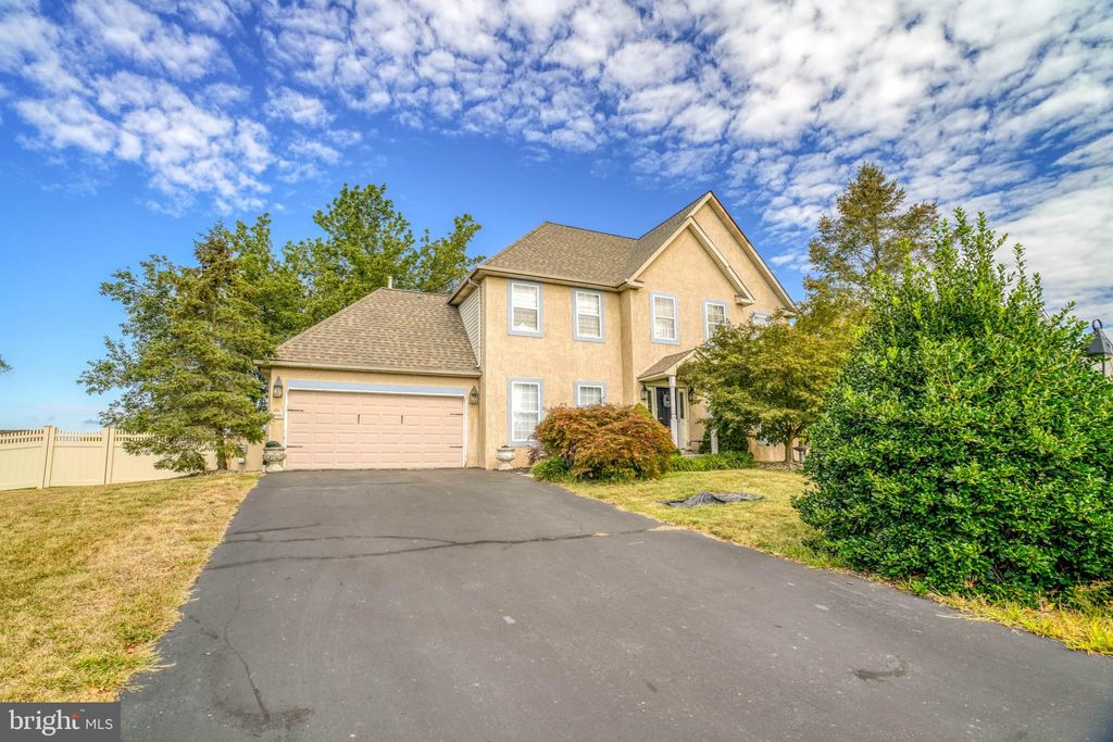 Photo of 75 Walter Drive, GILBERTSVILLE, PA 19525 (MLS # PAMC2157574)
