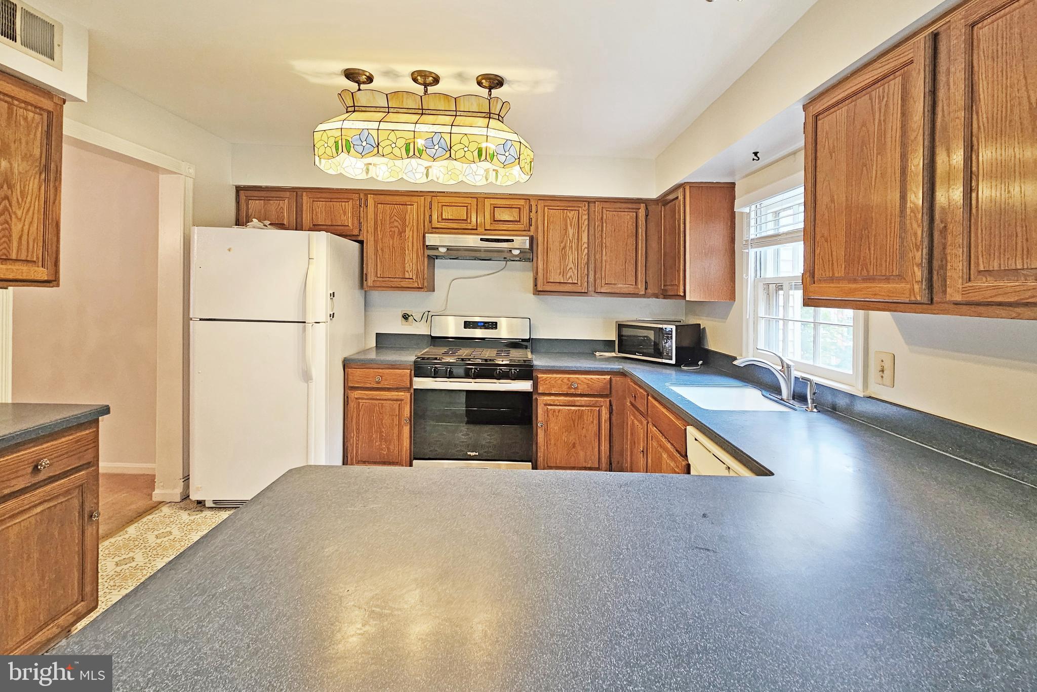 ANNALANE TERRACE - Residential Lease