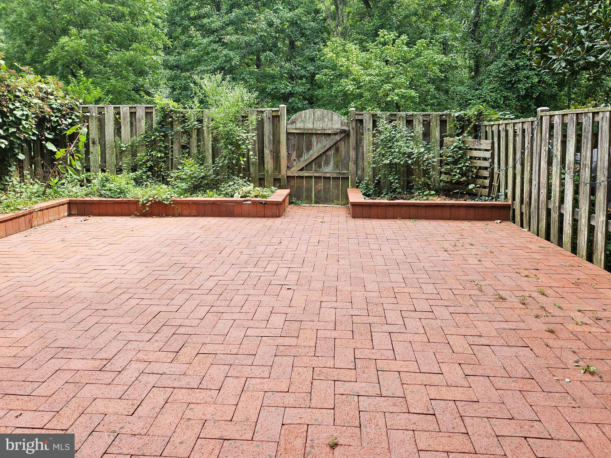 ANNALANE TERRACE - Residential Lease