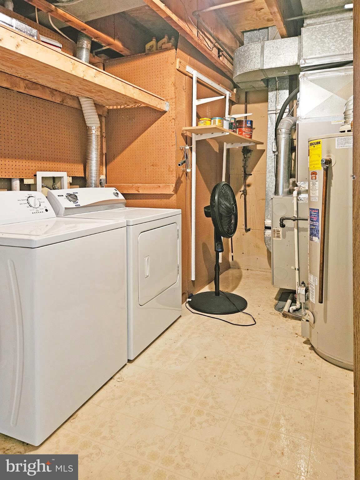 ANNALANE TERRACE - Residential Lease