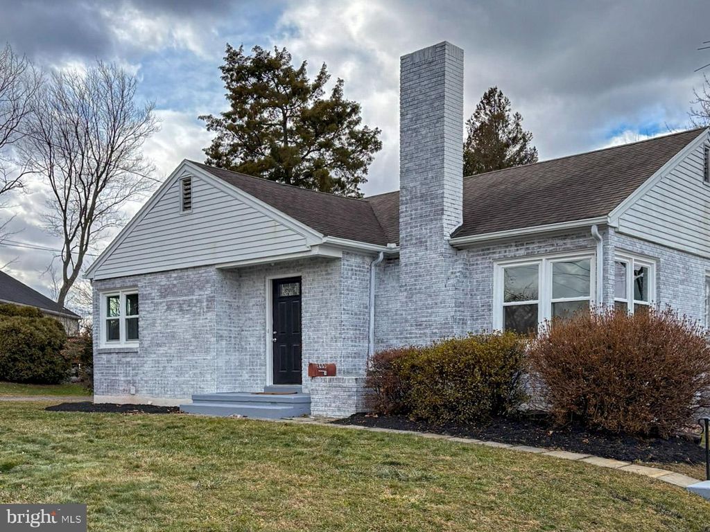 Photo of 266 Redwood Drive, LANCASTER, PA 17603 (MLS # PALA2081200)