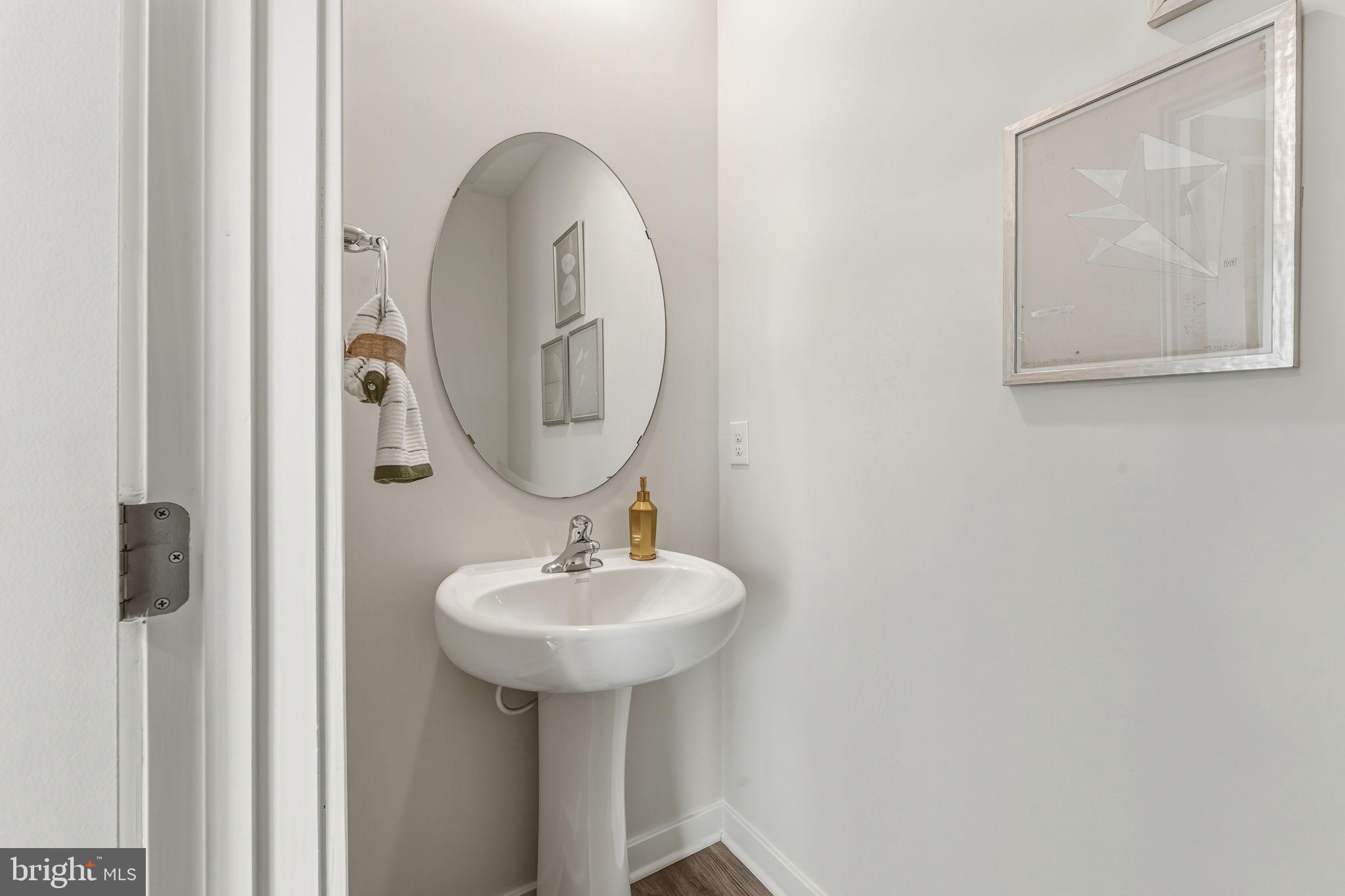 PINEGROVE - Residential